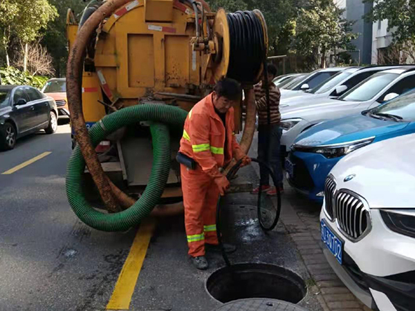 沿滩排污管道清淤